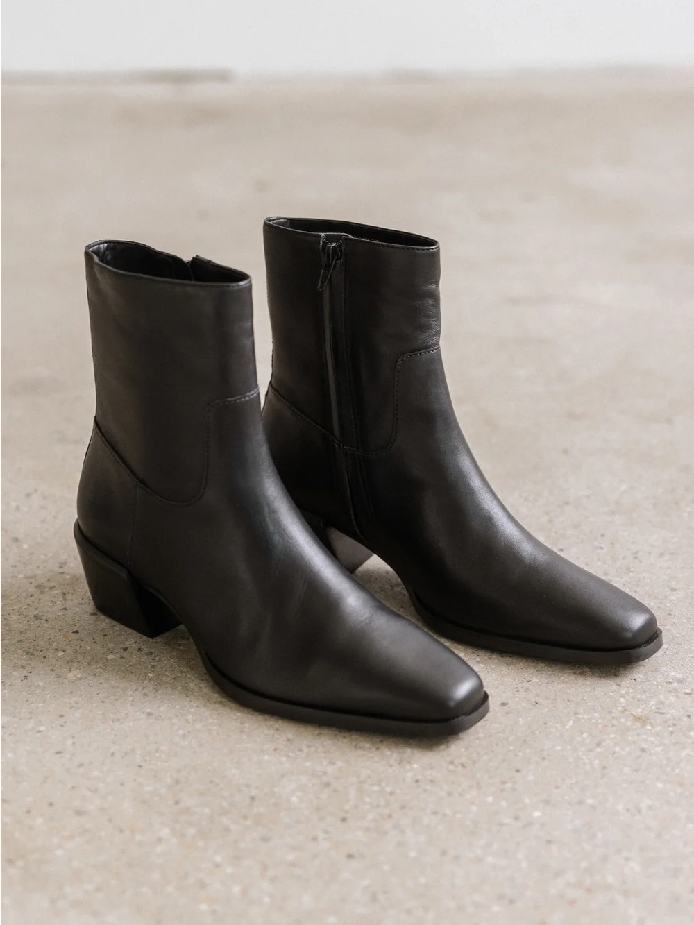 STEVE MADDEN DANEY BLACK BOOTIES 6.5